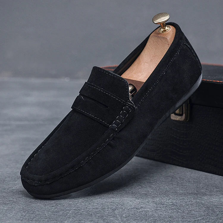 Style & Comfort Combined – Casual Suede Shoes for Men