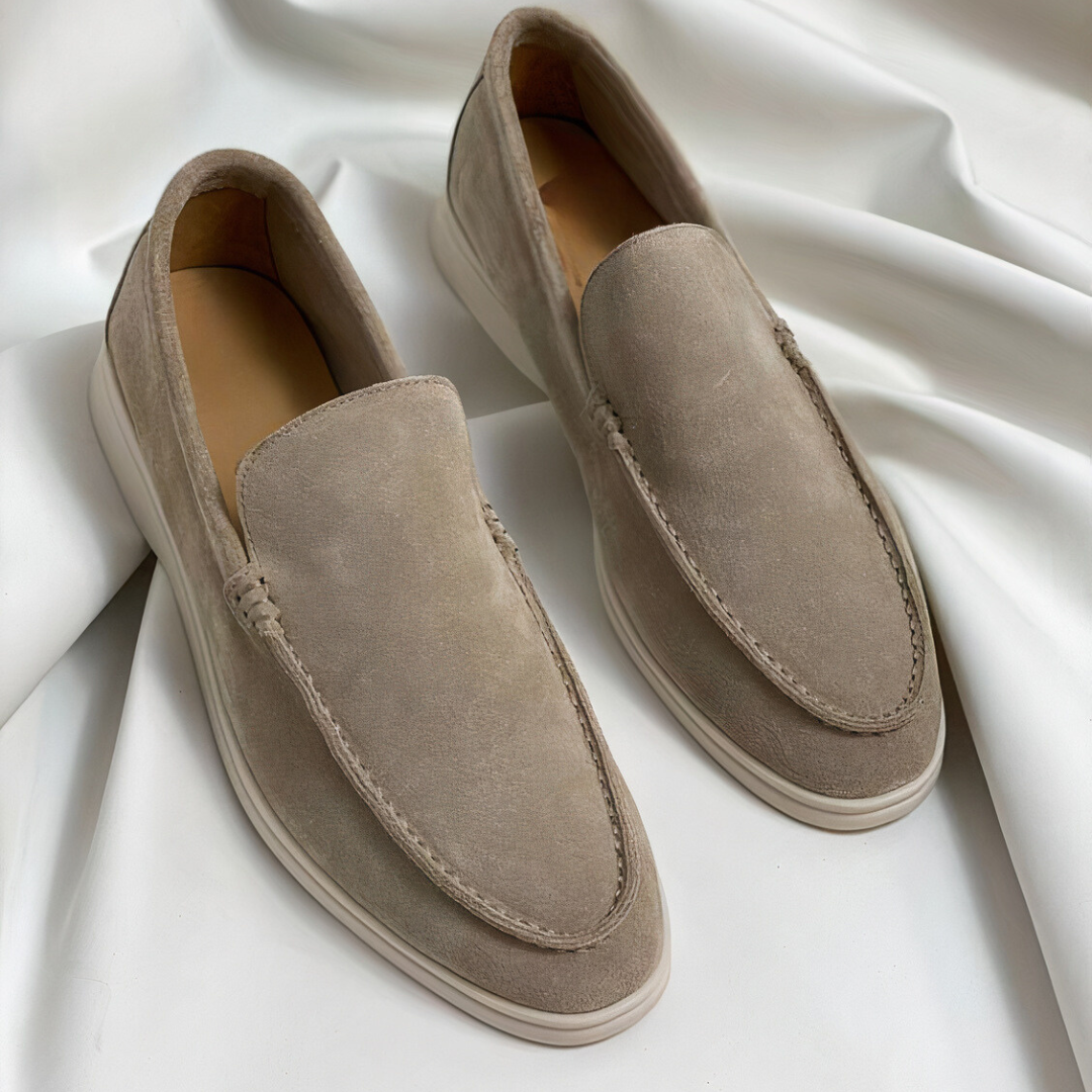 Timeless Elegance and Comfort – Classic Men’s Leather Loafers